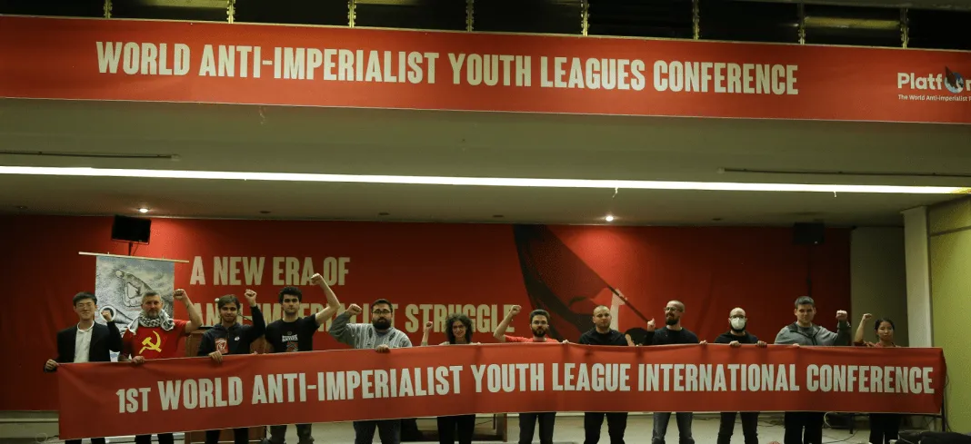 POUR L'UNION DE LA JEUNESSE ANTI-IMPÉRIALISTE MONDIALE